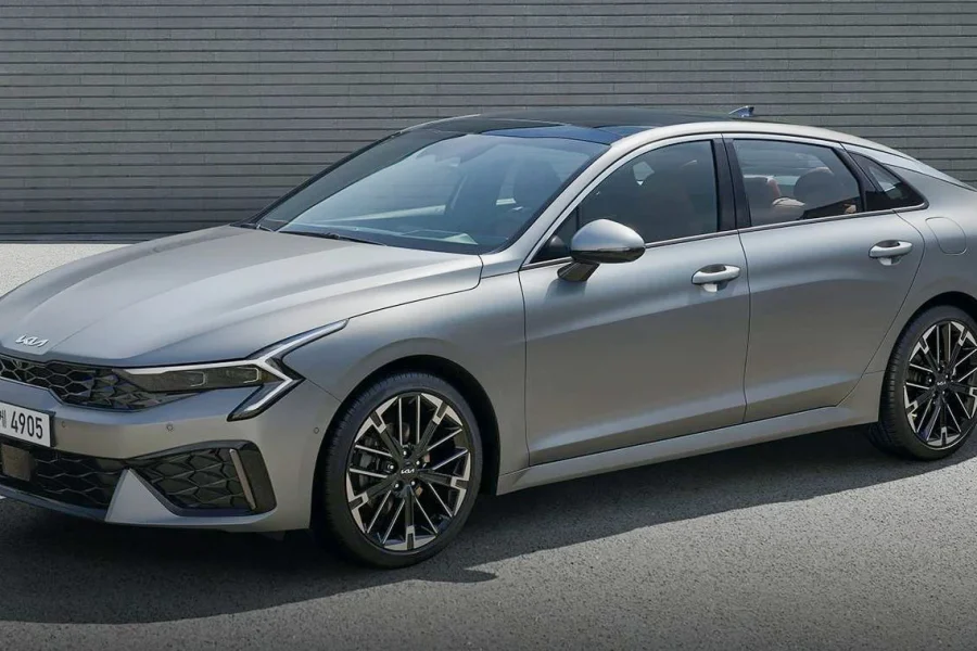KIA Optima with Driver Full Day